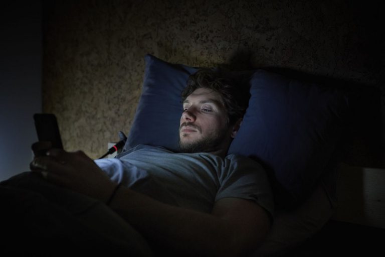 Symptoms that Cause Insomnia in Men